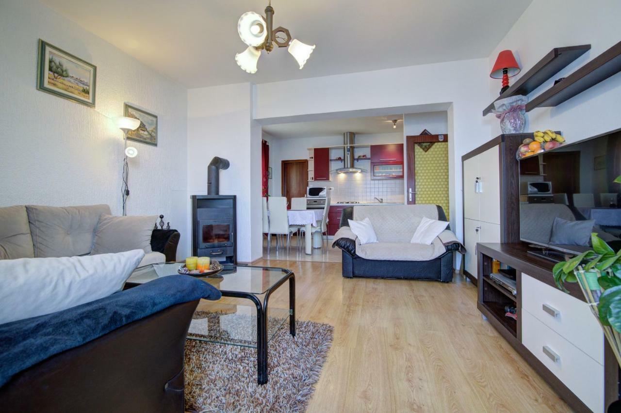 Apartment Luca Сень Экстерьер фото
